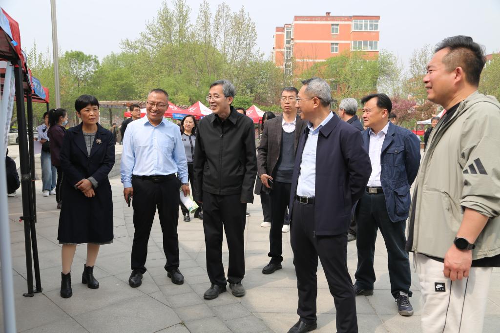 全力推动鱼丸app官网优惠活动毕业生